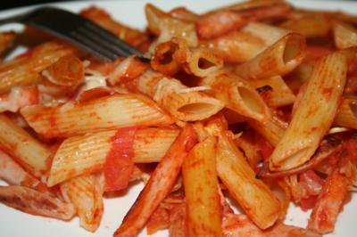 Blog de mes-envies :Mes envies, Gratin de pâte, cervelas et tomate