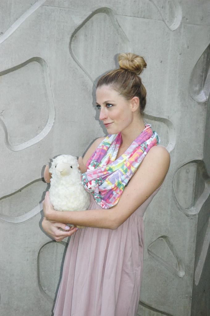 bélier écharpe robe bracelet rose vert bleu vernis lilas ballerines h&m