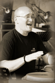 Miguel Gomez 3 soirée salsa Paris Concert de Miguel Gomez à la Chapelle des Lombards