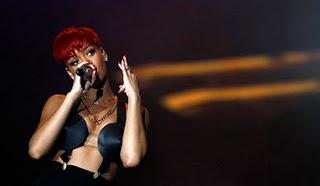 Vidéo Rihanna performé hier 