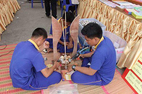 10 au 12 novembre: Udonthani. Salon des écoles. DSCF6801