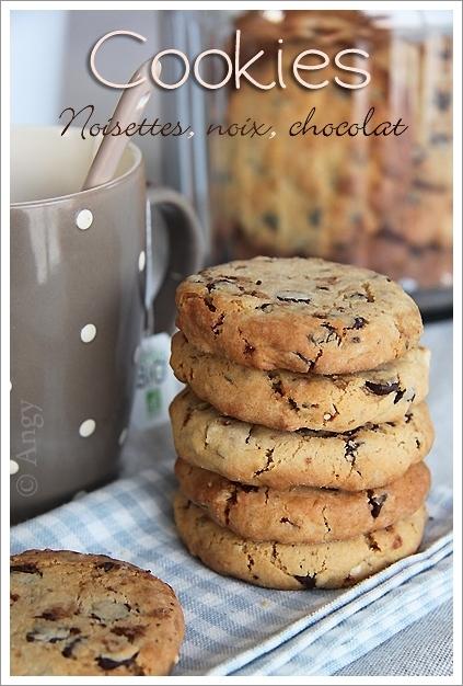 5530-cookies-noisettes-noix-chocolat.jpg