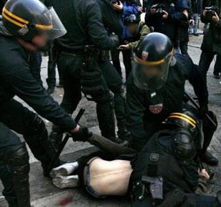 de quoi que ça cause? de quoi que ça cause?