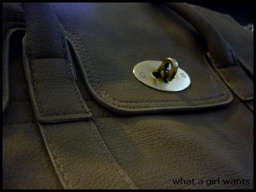 Les pieds dans un violon Les pieds dans un violon