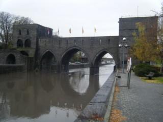 Salon du livre à Tournai 2009_1118test0031.JPG