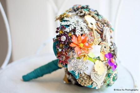 Serial shopping sur Etsy {the brooch bouquet}