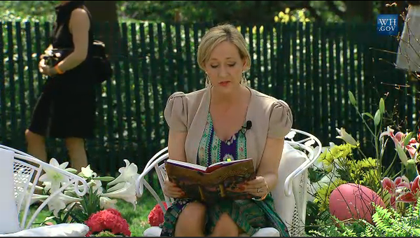 JK Rowling en Lecture sur la pelouse de la Maison Blanche