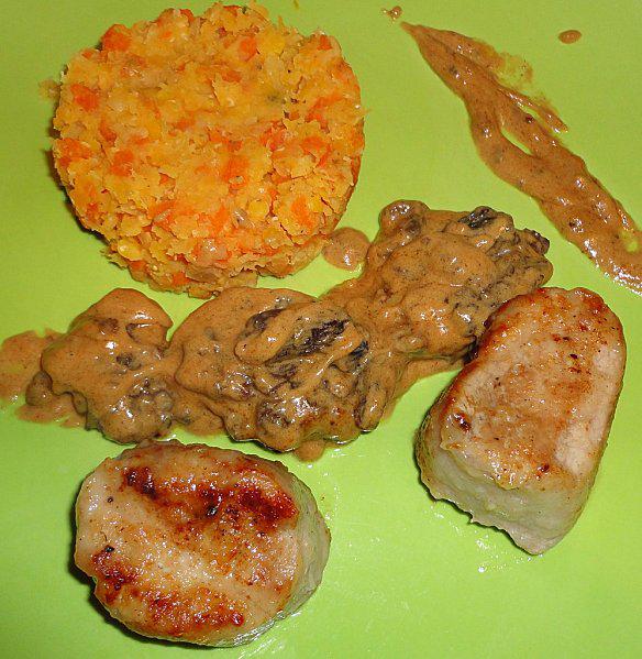 MEDAILLONS de PORC AUX LENTILLES ET CRÈME DE MORILLES MEDAILLONS de PORC AUX LENTILLES ET CRÈME DE MORILLES-CREME-DE-MORILLES.JPG