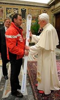 Le Pape approuve la pratique du ski