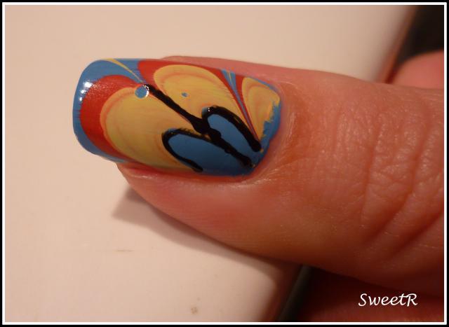 Aujourd'hui j'ai ESSAYE de tester pour vous.... http://img4.hostingpics.net/pics/410899Clairesliner05jpg.jpg