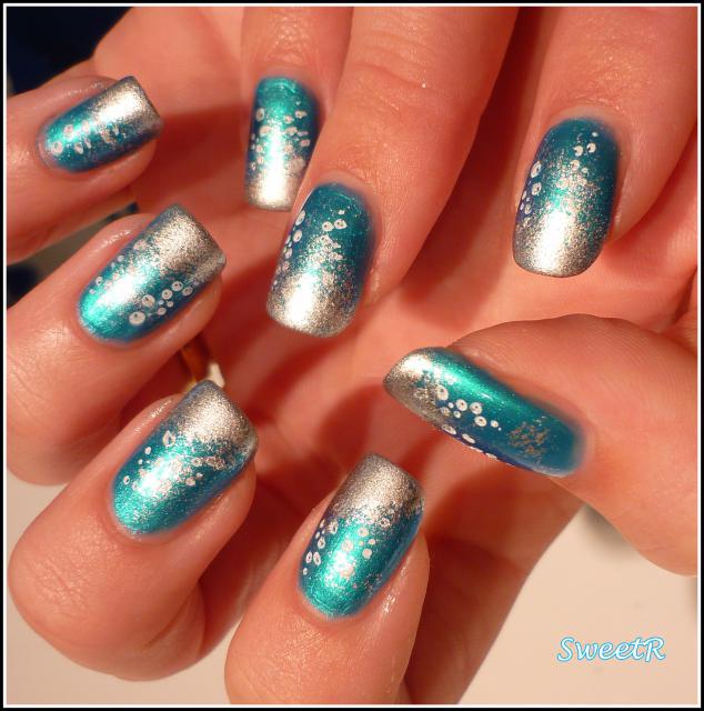 Le jacuzzi de la Mère Noël http://img4.hostingpics.net/pics/548171LejacuzzidelaMereNoel04jpg.jpg