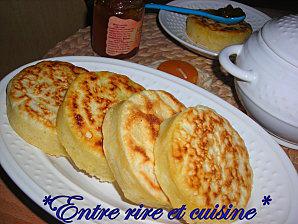 Les crumpets...un délice bien anglais ! DSCN8317.JPG