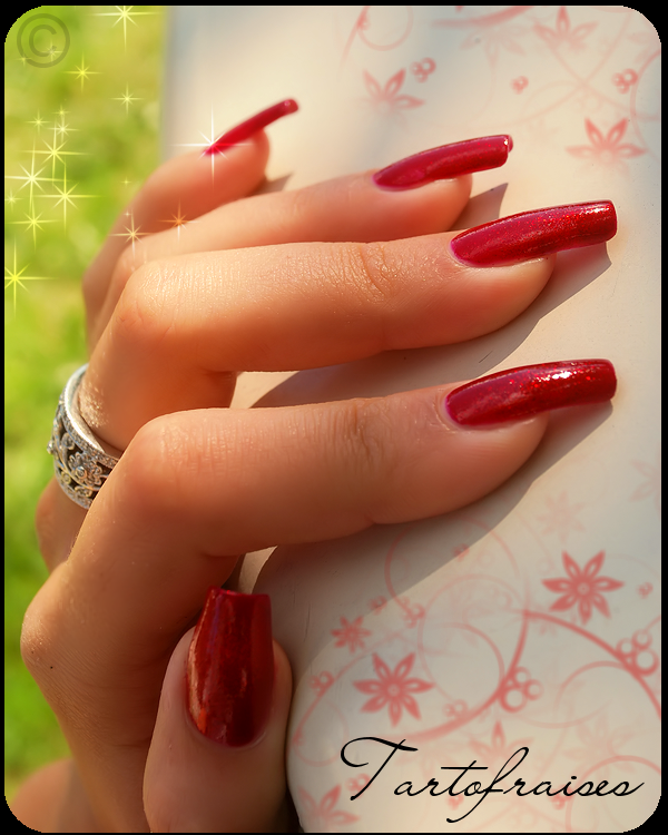 Orly - Star Spangled http://tartofraises.nailblogs.net/vernis/ORLY/STAR_SPANGLED/orly_star%20spangled12.png