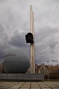 Héros vénérés à Kalouga gagarine.jpg