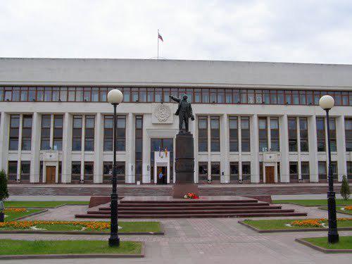 Héros vénérés à Kalouga lénine