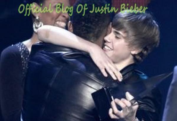 Justin Bieber triomphe aux American Music Awards 2010 !