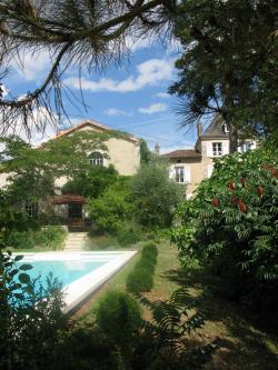 piscine-chambre-d-hote-poitiers.jpg