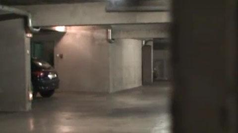 Remi Gaillard ... il se glisse dans le rôle du Parrain Remi Gaillard ... il se glisse dans le rôle du Parrain