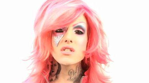 Jeffree Star ... un concurrent pour Lady Gaga ... et ils se ressemblent Jeffree Star ... un concurrent pour Lady Gaga ... et ils se ressemblent