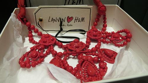 Lanvin Loves H&M; – En rouge & noir lanvin-03
