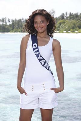 Miss France 2011 : quelle candidate remplacera Malika Ménard ?