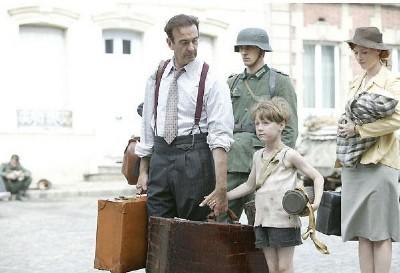 Un village français (j'appelle un chat un chat) un-village-francais_302.jpg