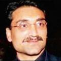 ADITYA CHOPRA DIRIGERA SRK DANS DHOOM 3 !