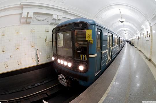 Plongée dans le métro de Moscou