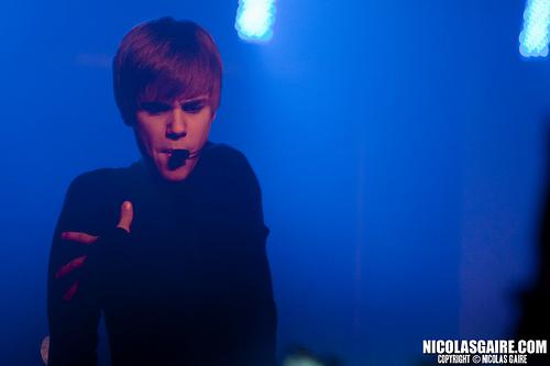 Justin Bieber @ Showcase privé Universal Music Mobile, Paris | 30.11.2010