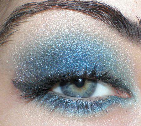 Make Up #86 : I'm Blue Make Up #86 : I'm Blue