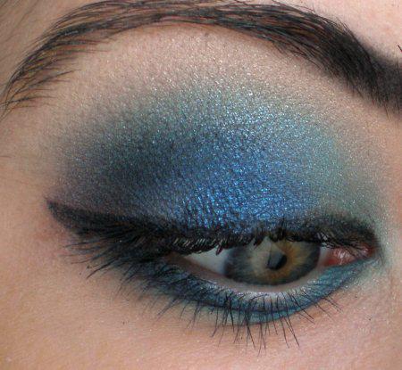 Make Up #86 : I'm Blue Make Up #86 : I'm Blue