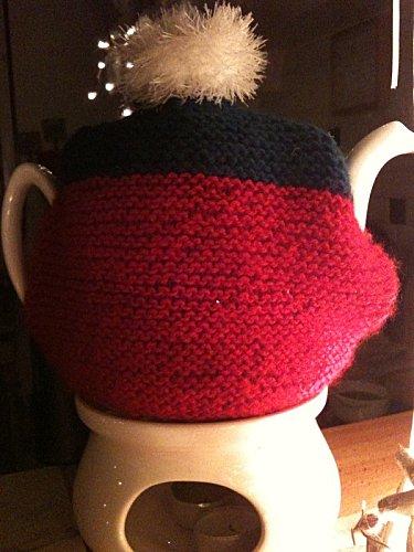 On peut être fashion, drôle, intelligente et ménopausée.... MANTEAU-DE-LA-THEIRE.jpg