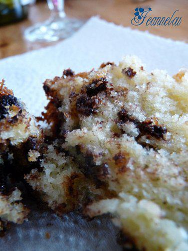 Cake vanillé aux pépites de chocolat P1020343.jpg