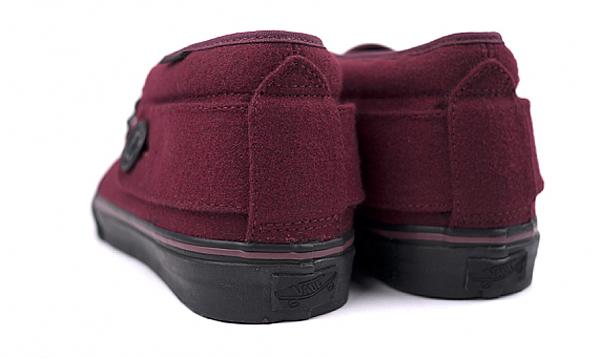 VANS VAULT – HOLIDAY 2010 – PEACOAT CHUKKA VANS VAULT – HOLIDAY 2010 – PEACOAT CHUKKA