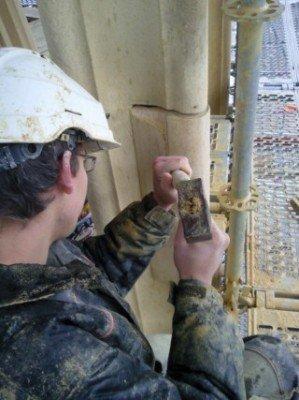 A la redécouverte de la Cathédrale de Metz Un expert au travail
