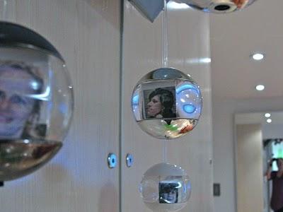 Regardez mes boules... Regardez mes boules...