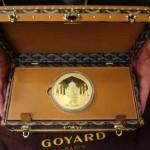 Piece d'or Taj Mahal presentoir Goyard