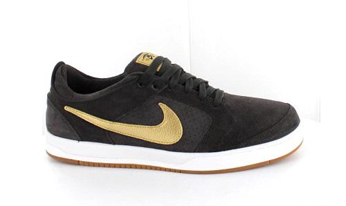 nike-sb-prod-4-tar-metallic-gold nike sb prod 4 tar metallic gold Nike SB Collection Décembre 2010