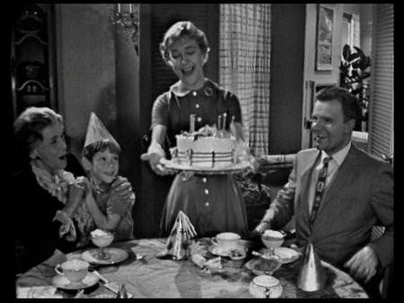 La Quatrième Dimension: Conversation avec l'Au-Delà (saison 2) conversation_au_del_