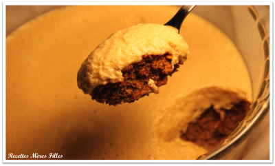 La recette : Mousse au chocolat et caramel et speculos La recette : Mousse au chocolat et caramel et speculos