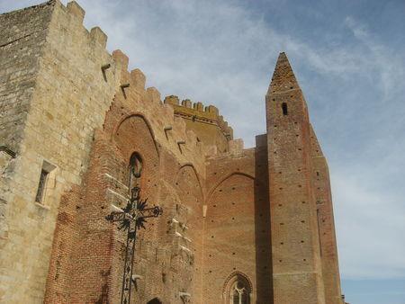 L'Abbatiale fortifiée de Simorre 37715853_p