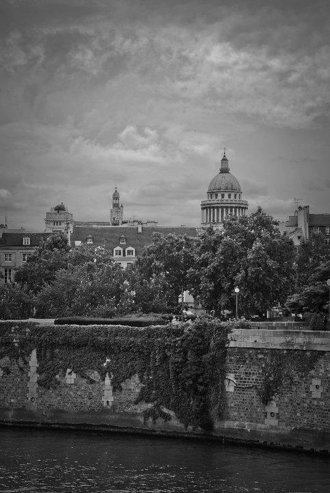 panthéon Les goûteux devoirs de la vie intellectuelle.