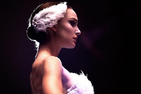 Black Swan : 4 vidéos, 6 posters & 40 photos inédites !! black-swan
