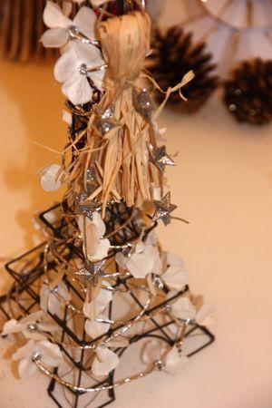 Sapins de papier, des tutos aux cadeaux guirlande_cec__2
