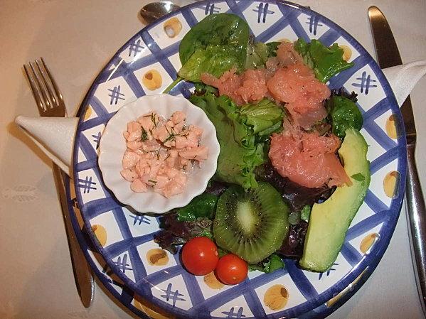 salade-autour-du-saumon---Copie.JPG