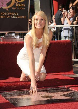 Gwyneth_Paltrow_Gwyneth_Paltrow_Honored_Hollywood_fINJ7M2BGubl.jpg