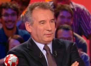 Bayrou hospitalisé suite à un malaise au Grand Journal de C+