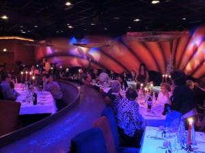 Soirée de Noël à St Julien - la Mairie en fête photo.JPG