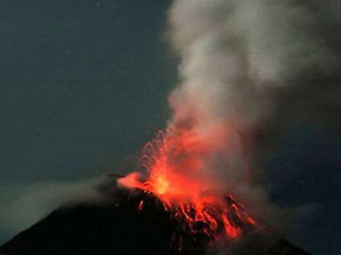 Activité volcanique en Équateur : Le stratovolcan Tunguruhua. Risque d'éruption paroxismale. Activité volcanique en Équateur : Le stratovolcan Tunguruhua. Risque d'éruption paroxismale.