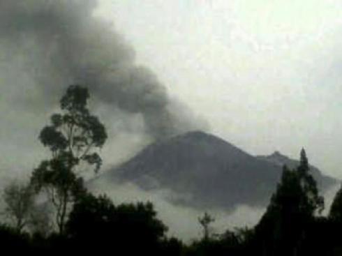Activité volcanique en Équateur : Le stratovolcan Tunguruhua. Risque d'éruption paroxismale. Activité volcanique en Équateur : Le stratovolcan Tunguruhua. Risque d'éruption paroxismale.